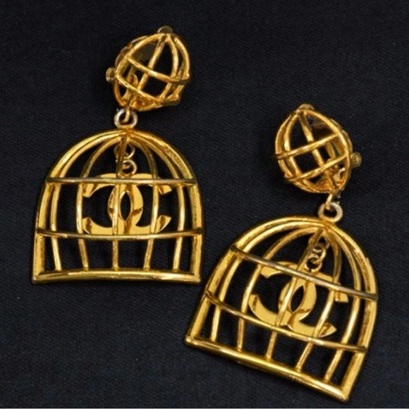 Accessories - Vintage cc bird cage earing